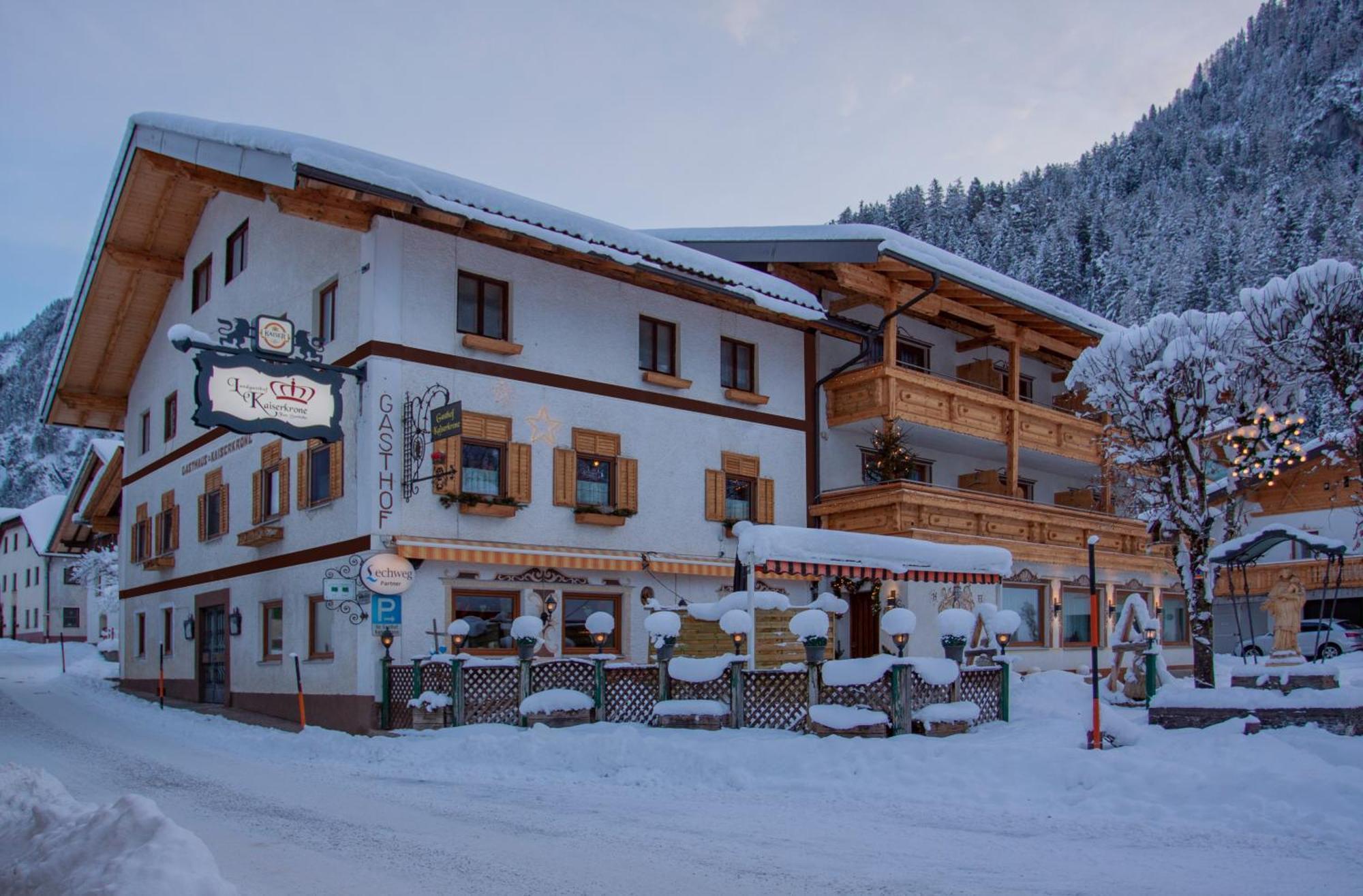 Landgasthof Kaiserkrone Elmen Bagian luar foto